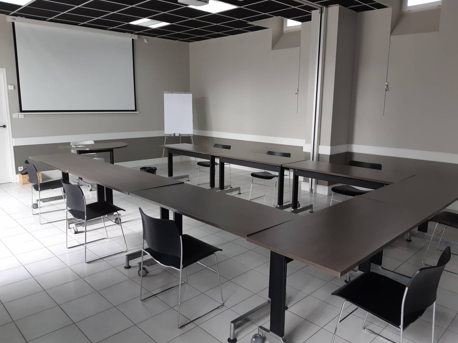 Salle de réunion dans l'Orangerie