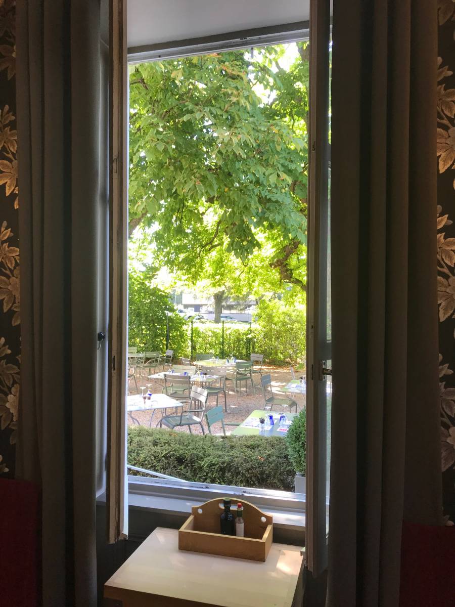Ouverture sur les terrasses extérieures Limonest