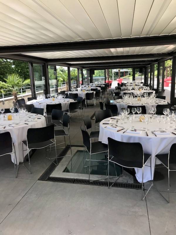 Diner sous la Pergola