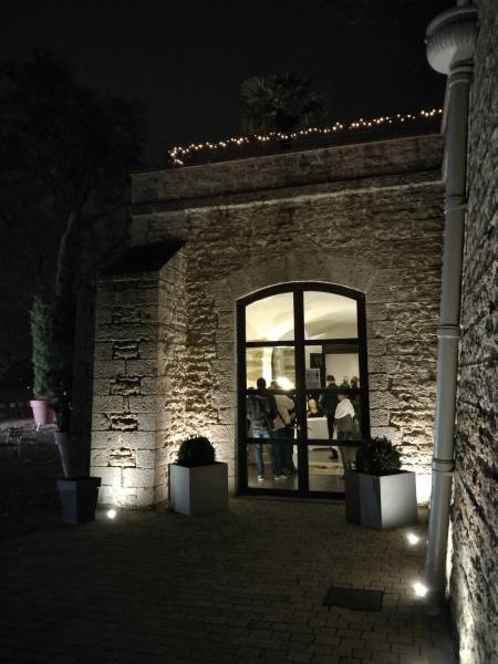 Entrée salle Maestro